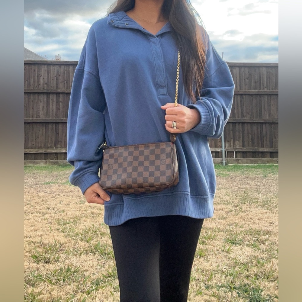 Louis Vuitton Pochette Accessoires NM in DE